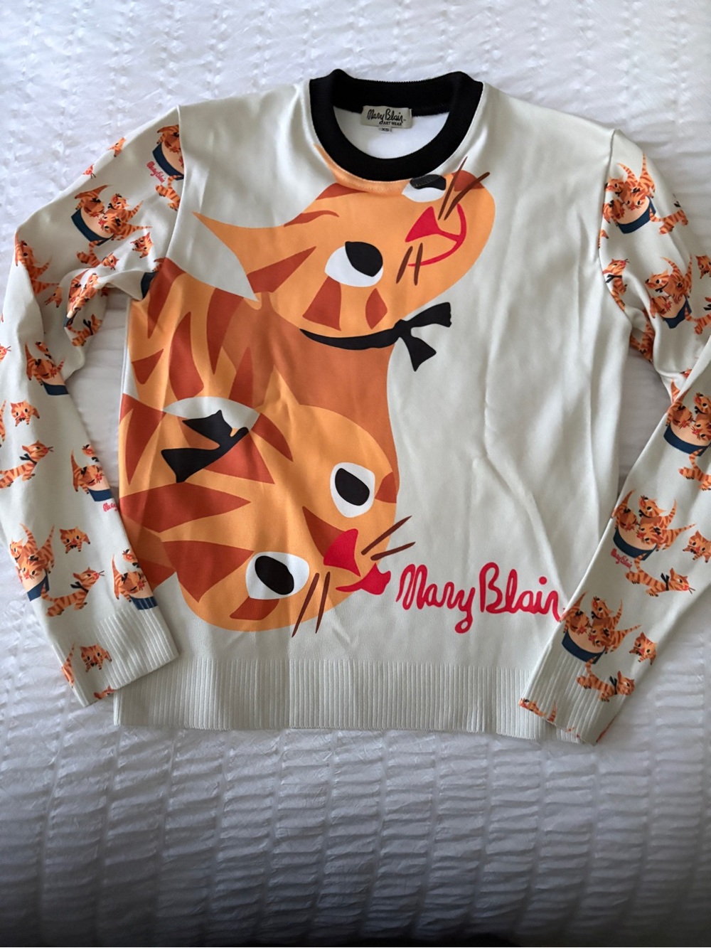 Unisex Mary Blair Cream & Orange Cat Graphic Sweatshirt XS